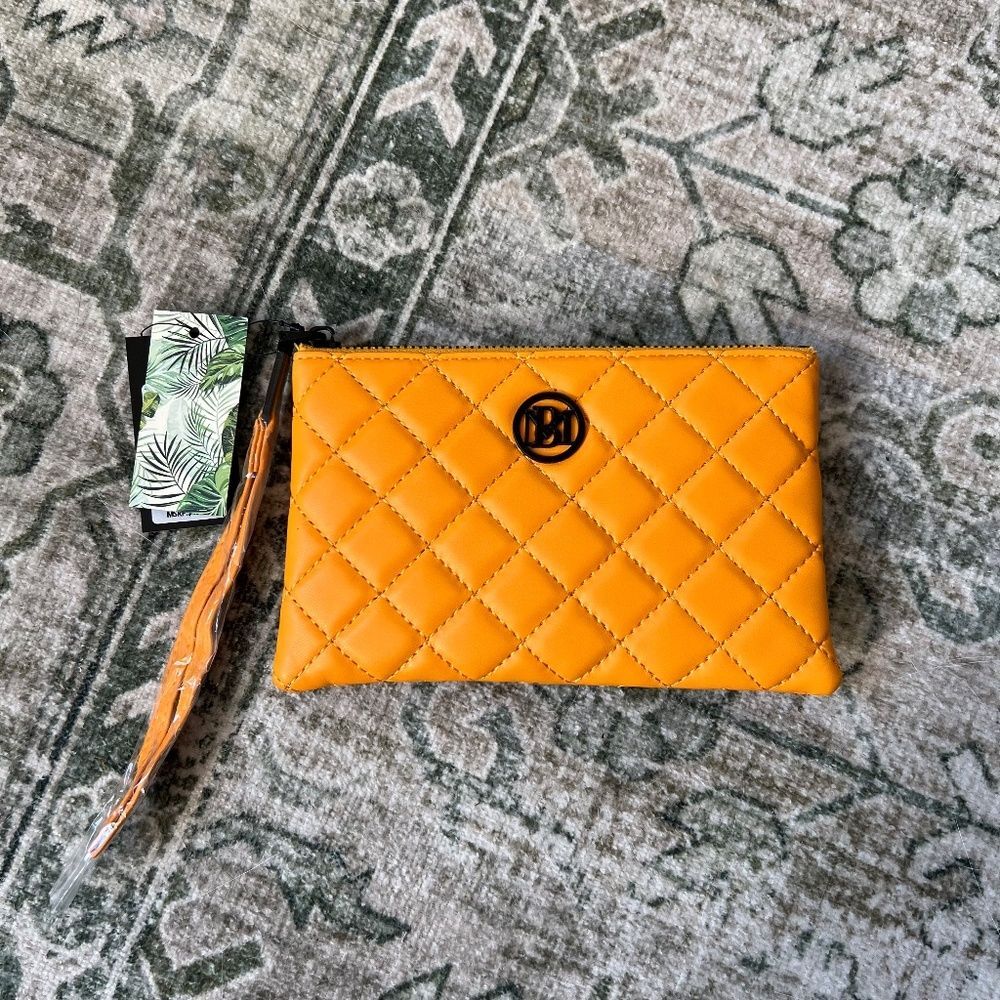 Badgley Mischka NWT Quilted Logo Wristlet Pouch in Yellow Gold